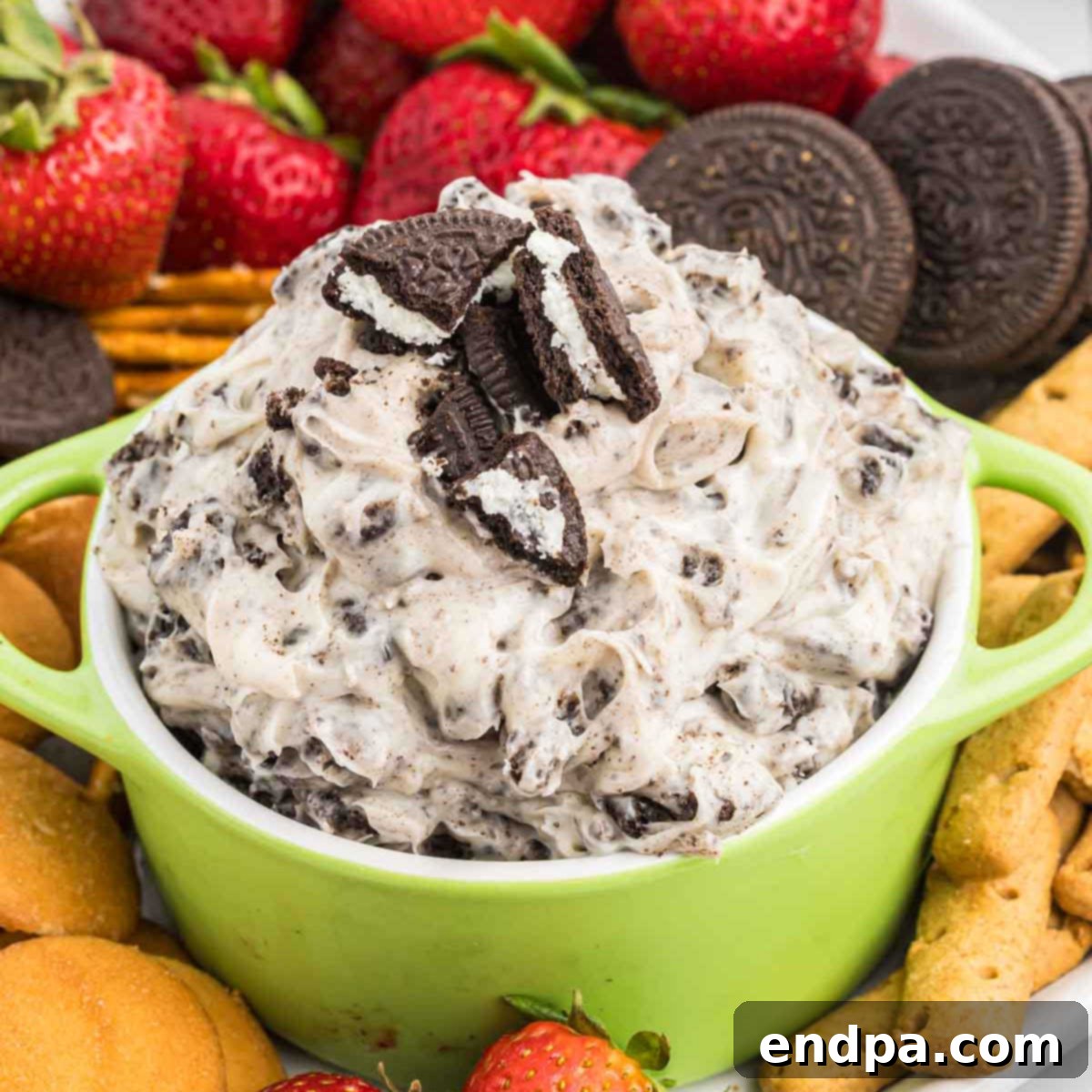 Decadent Oreo Dip 1 featured 10309