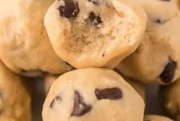 Ready-to-Eat Cookie Dough Dream