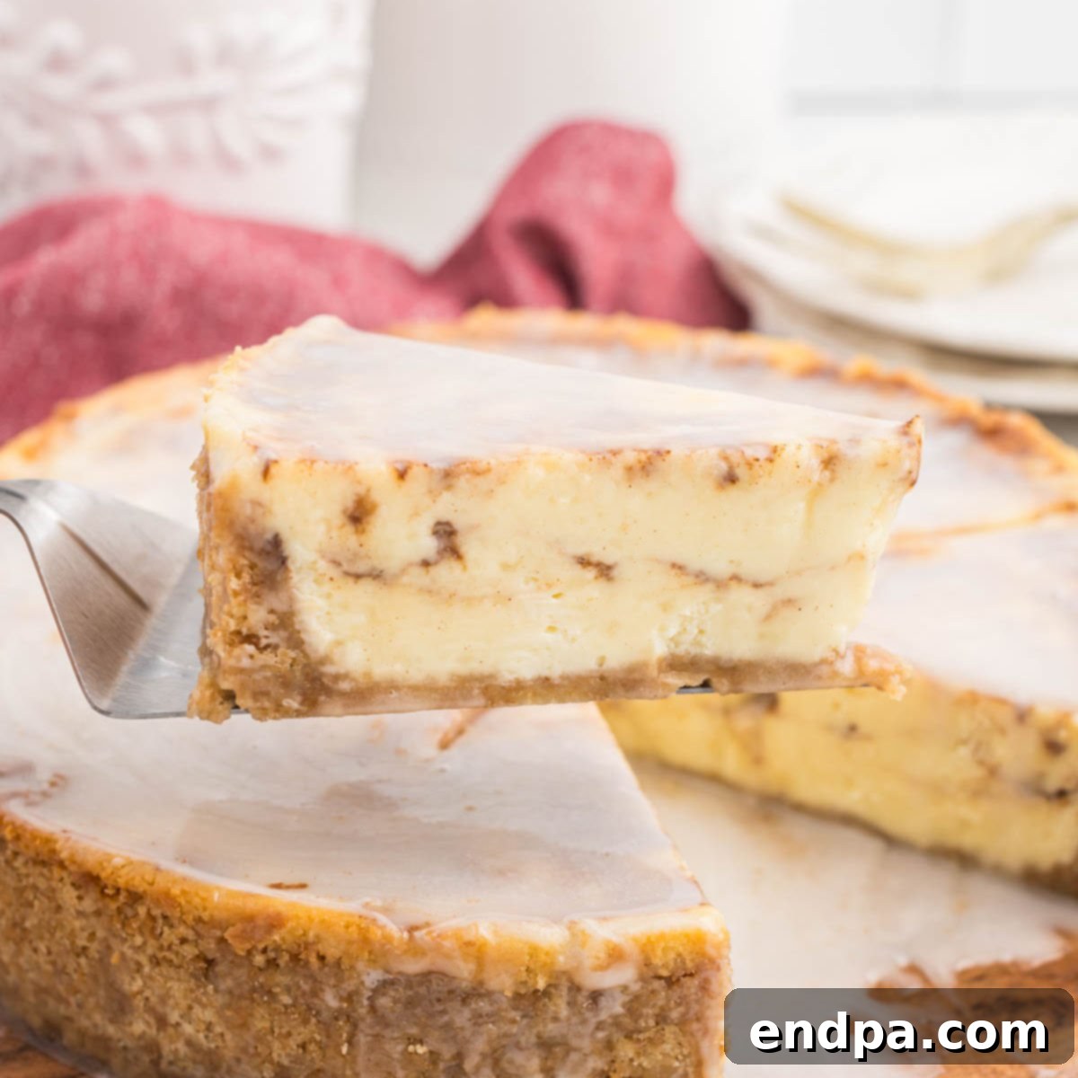 Golden Honey Swirl Cheesecake 1 featured 108101