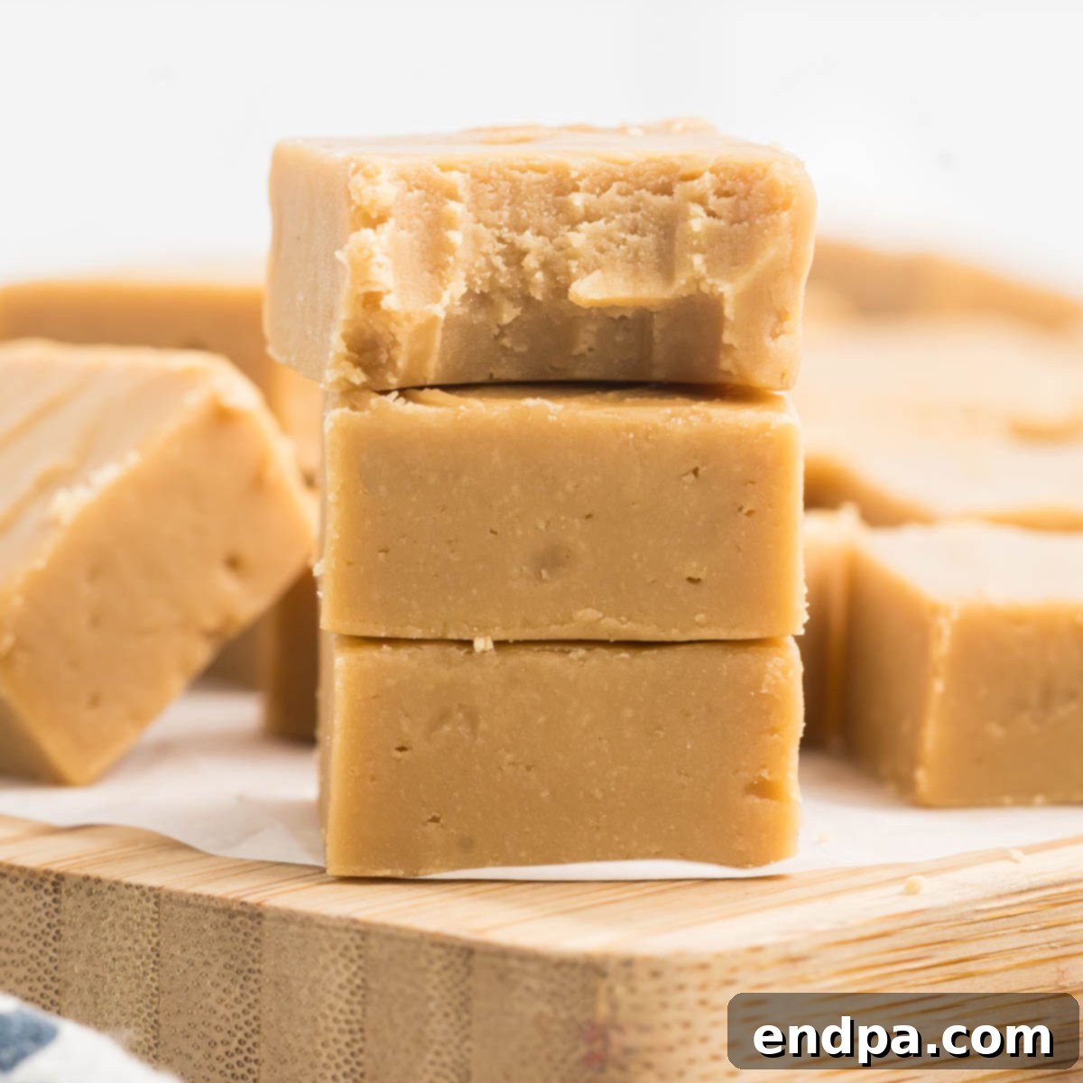 Creamy Maple Fudge 1 featured 117225