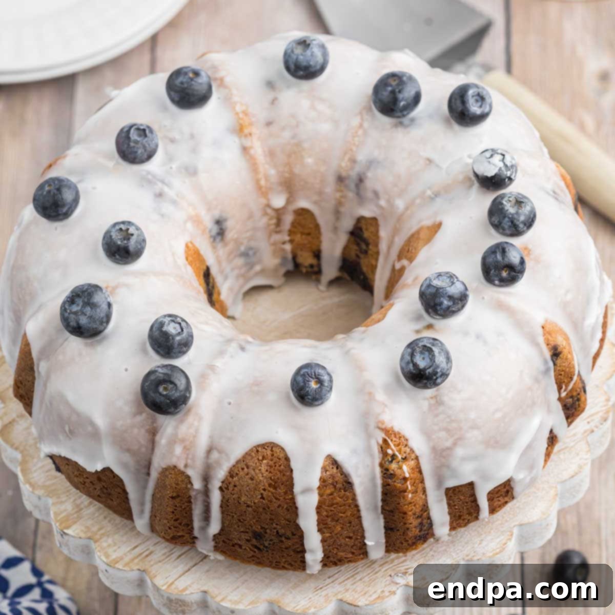 Sapphire Swirl Cake 1 featured 118504