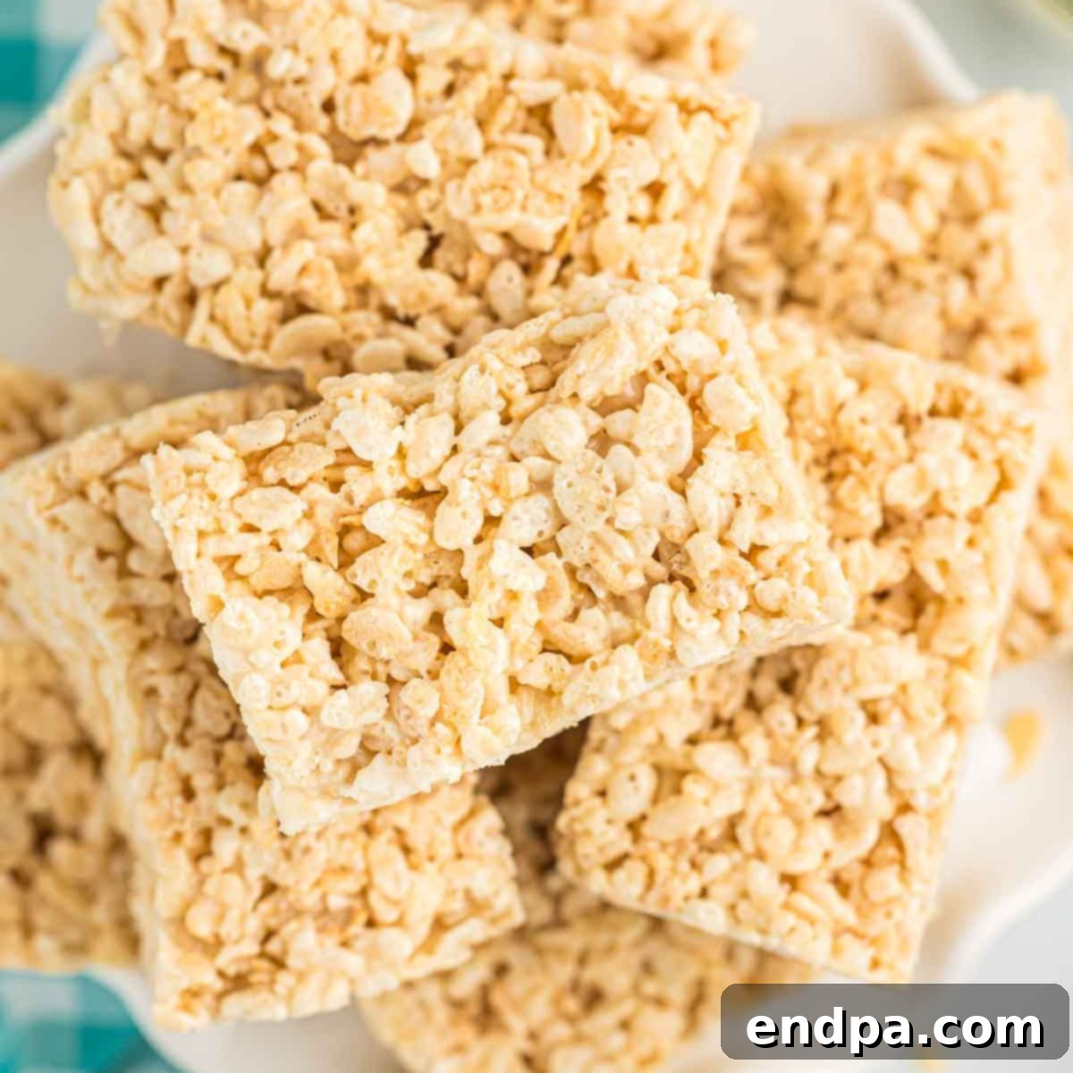 Crispy Marshmallow Bars 1 featured 2322