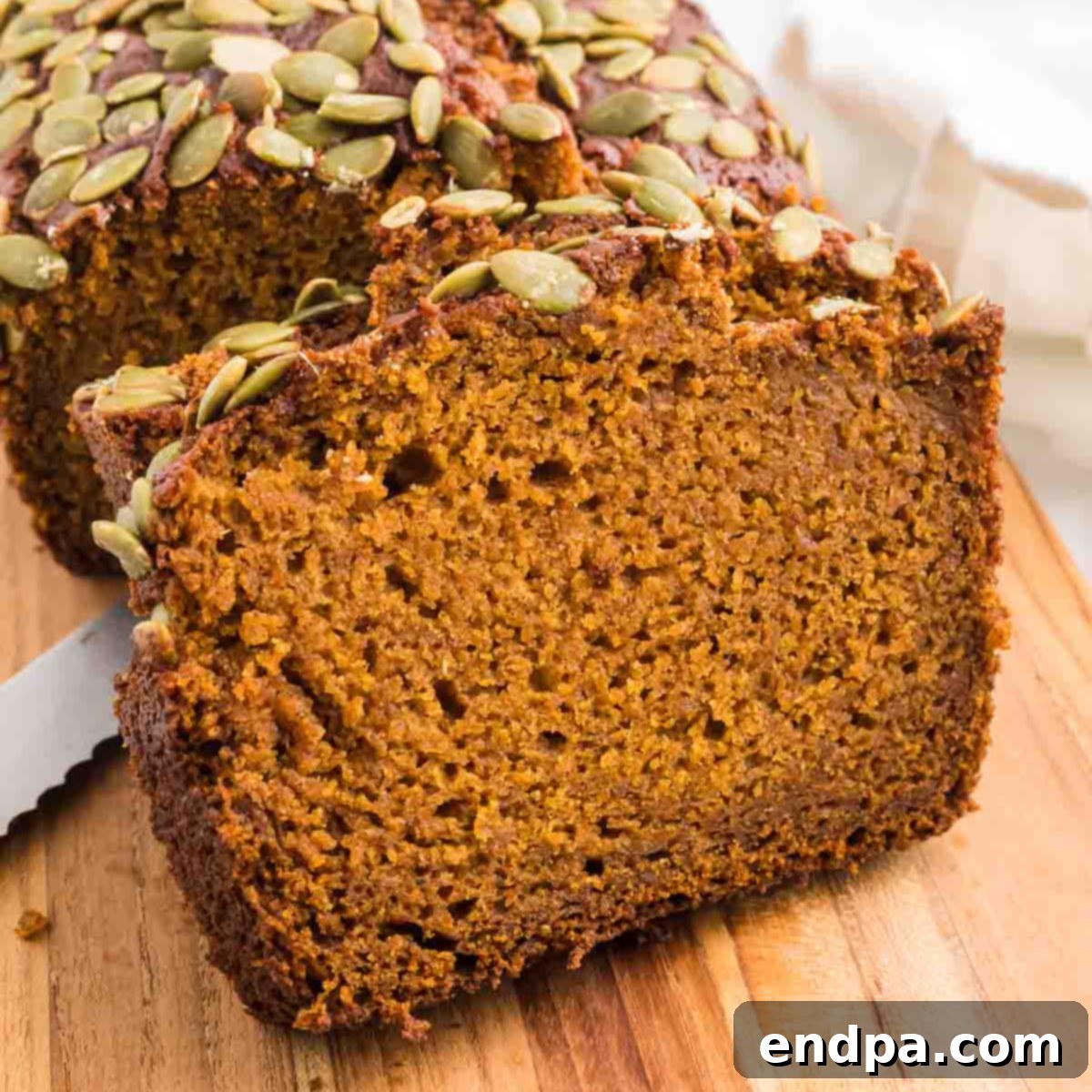 Starbucks Copycat Pumpkin Bread 1 featured 25220