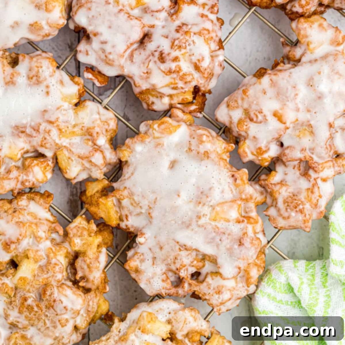 Golden Crisp Apple Fritters 1 featured 27010