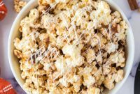 Frosted Cinnamon Popcorn