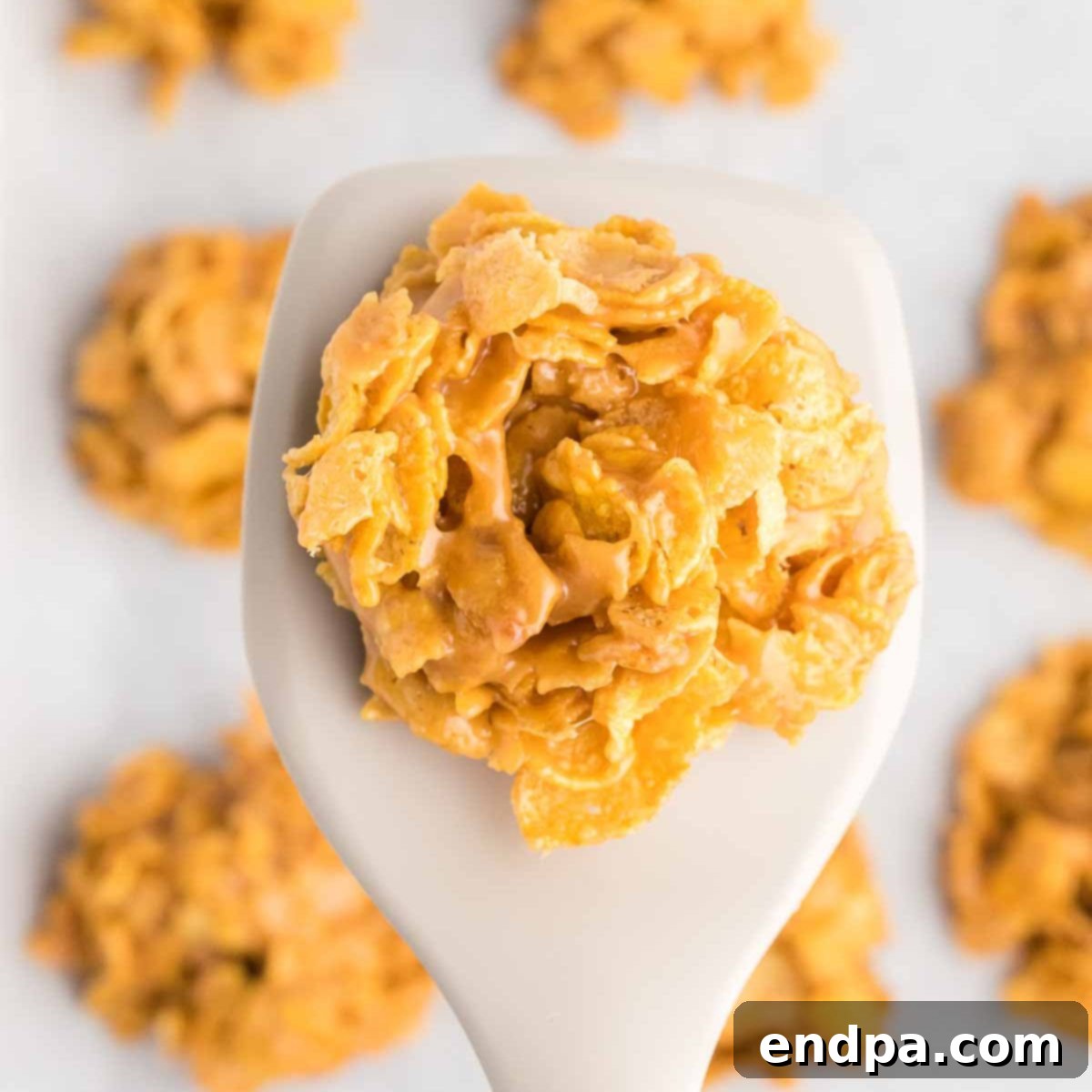 Cornflake Crunch Cookies 1 featured 30139