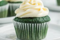 Emerald Velvet Cupcakes