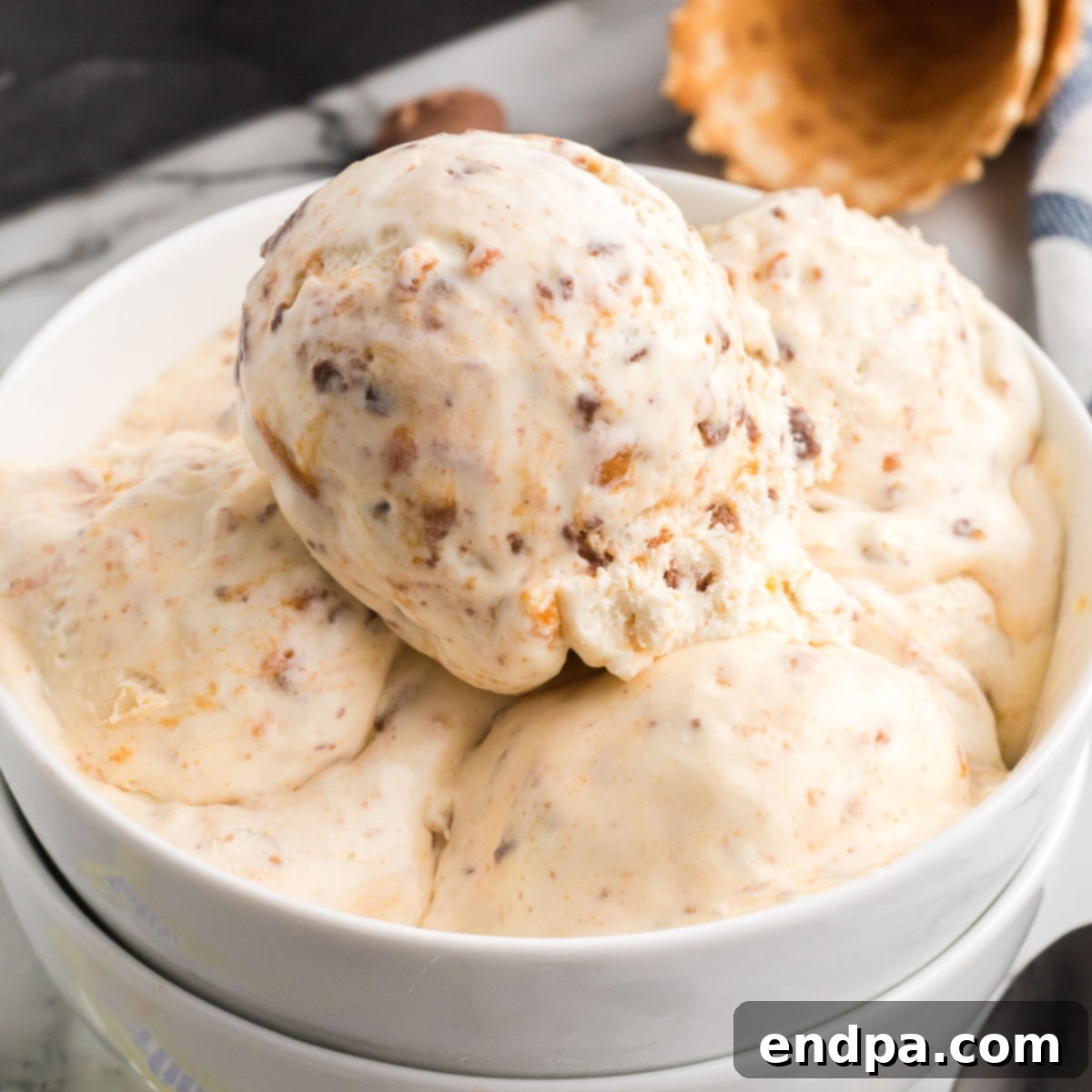 Homemade Butterfinger Crunch Ice Cream 1 featured 39503