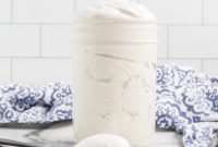 Velvety Homemade Marshmallow Fluff