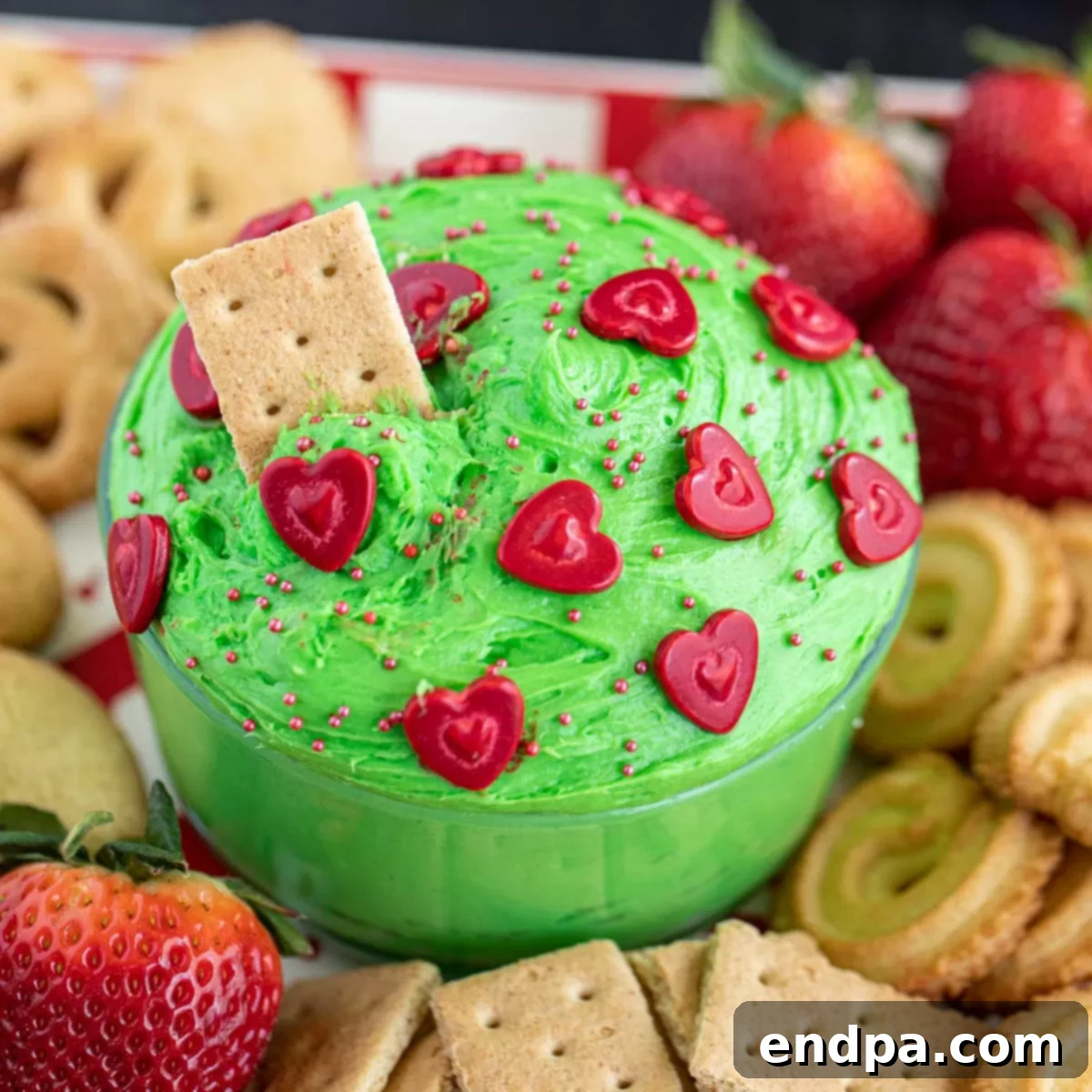 Heart-Growing Grinch Dip 1 featured 42609