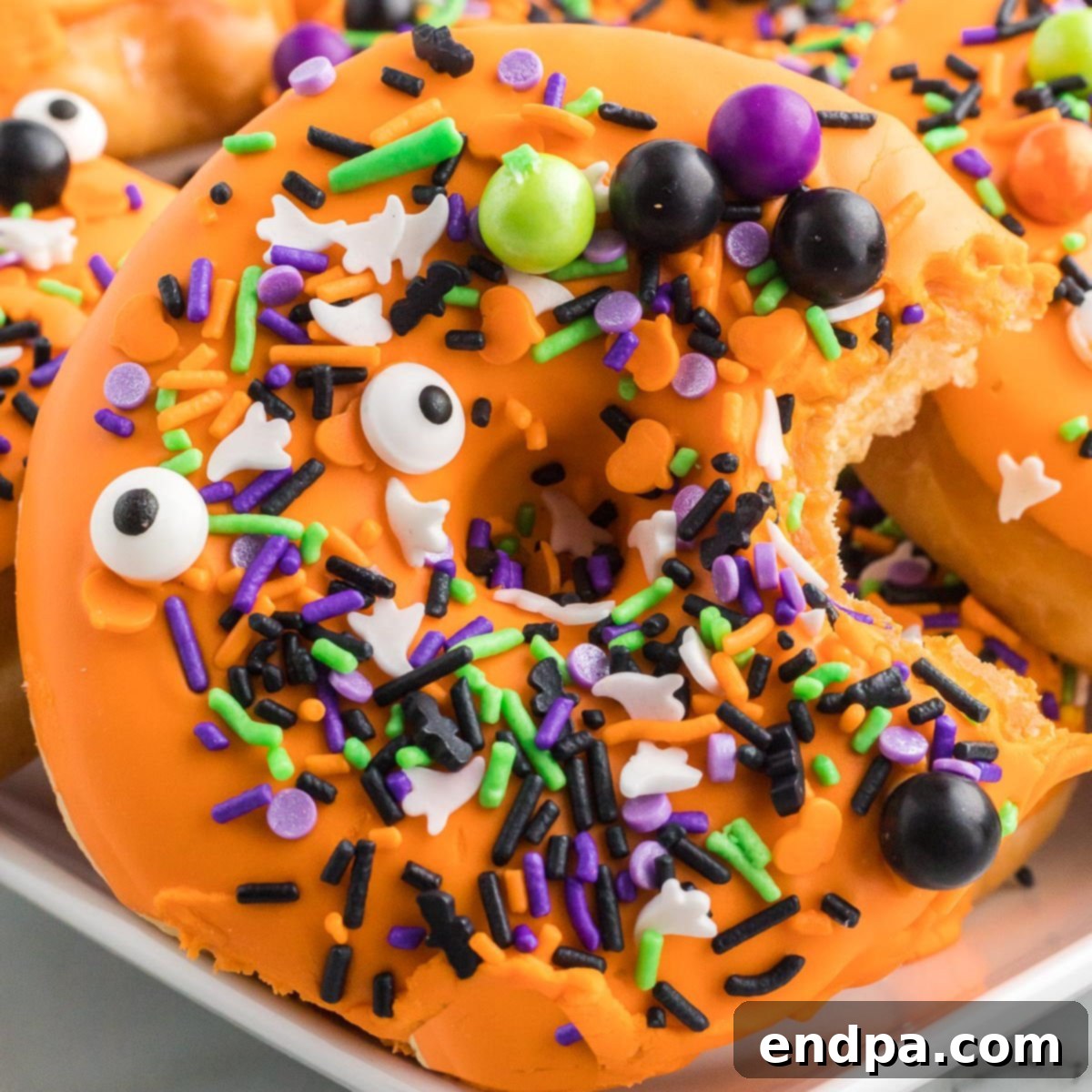 Spooky Delicious Halloween Donuts 1 featured 46791