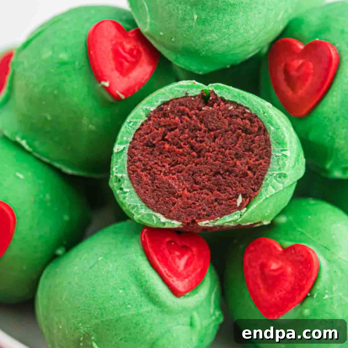 Grinchmas Cake Bites 1 featured 47266