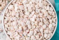 Festive Funfetti Snack Mix