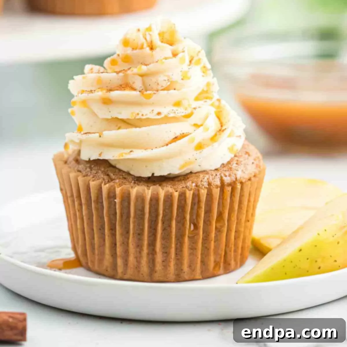Sticky Caramel Apple Swirl Cupcakes 1 featured 48747