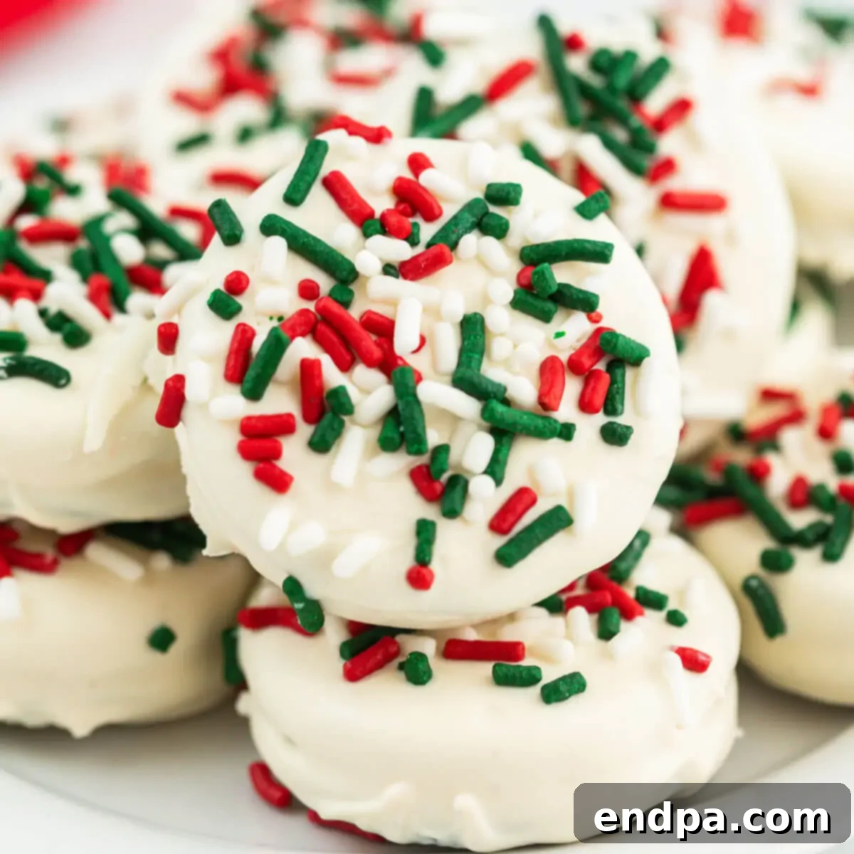 Holiday Oreo Delights 1 featured 51062