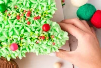 Festive Tree Cupcake Centerpiece