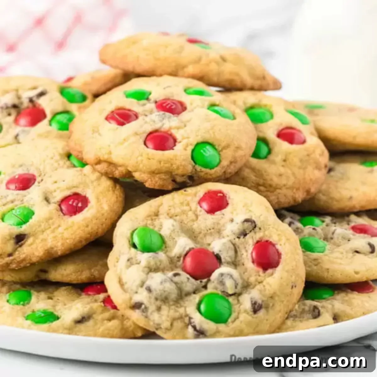 Deliciously Simple Santa Cookies 1 featured 6610