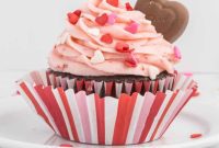 Sweetheart Swirl Cupcakes