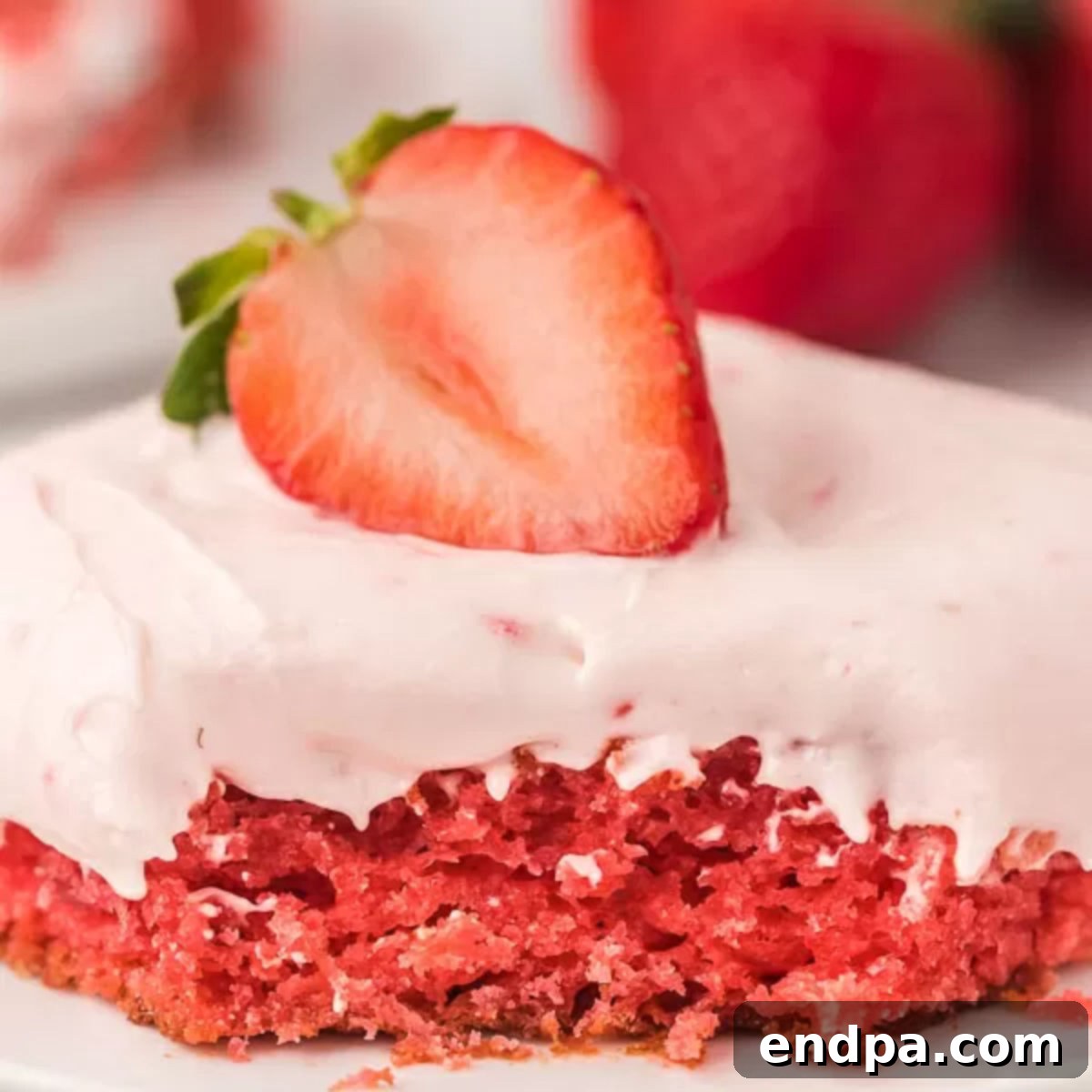 Effortless Strawberry Sheet Cake 1 featured 8764