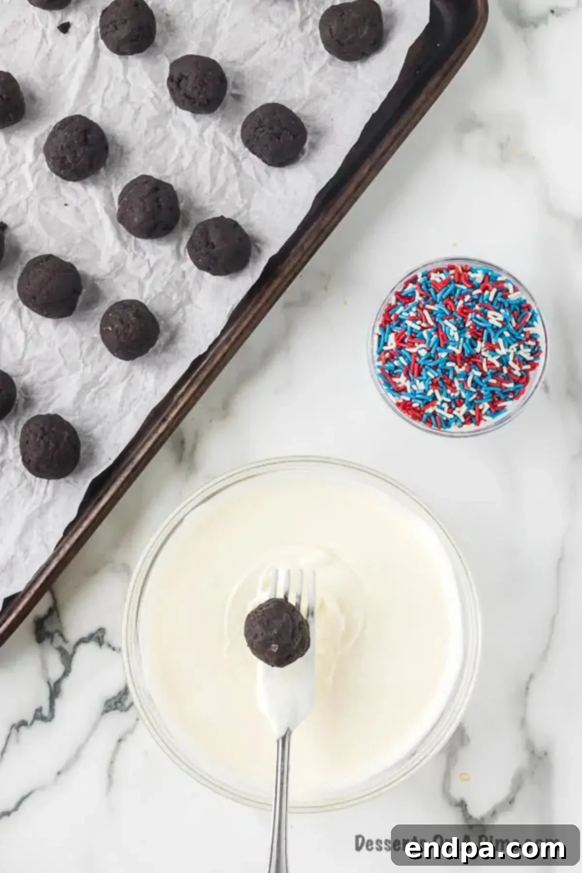 Chocolate melted in a bowl. 