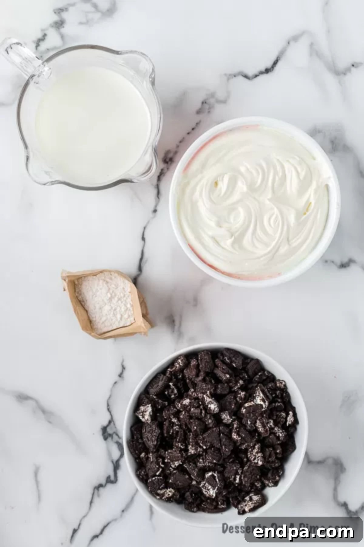 Ingredients for recipe: milk, cool whip, pudding, Oreo cookies.