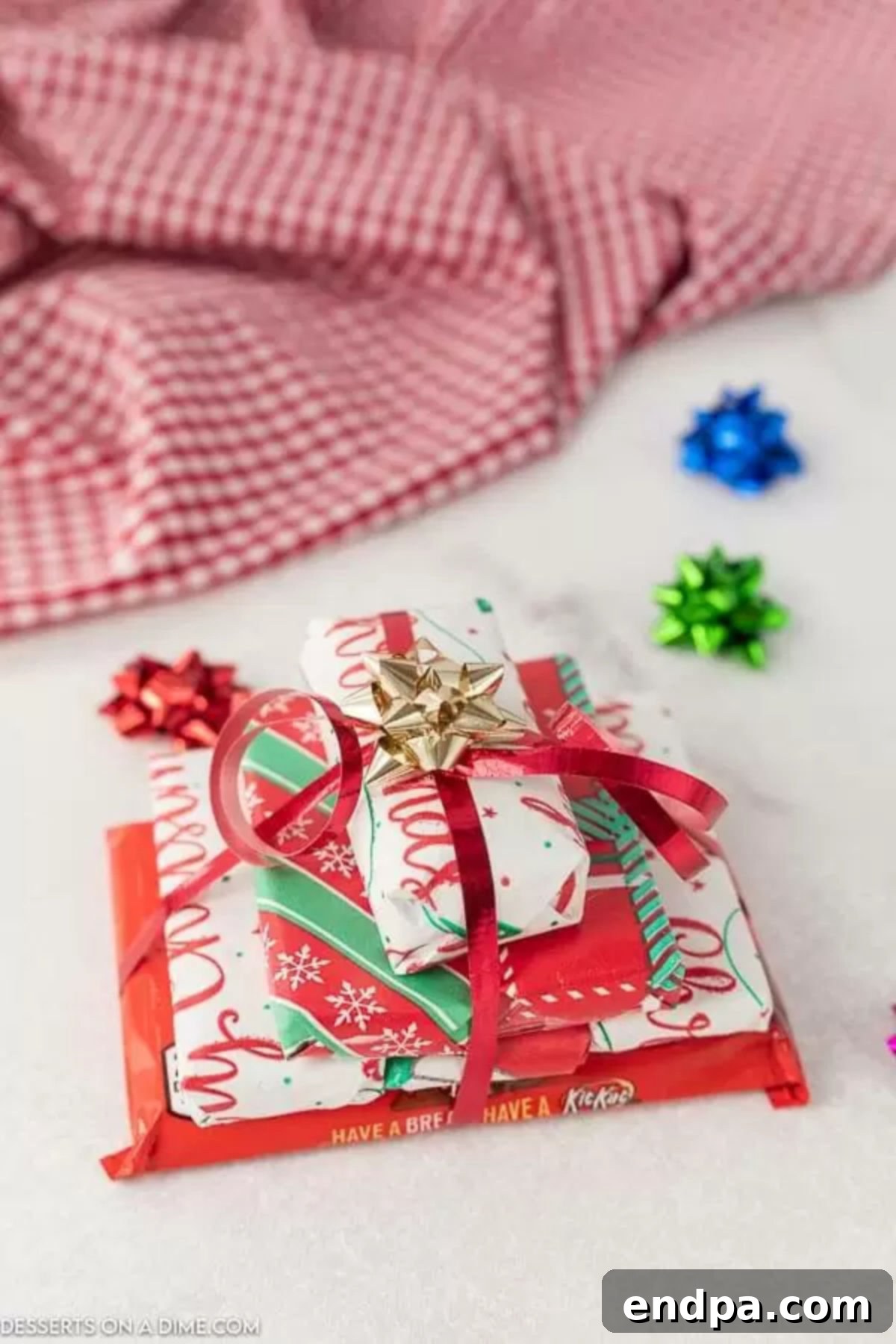 Photo of a finished candy cane chocolate sleigh from another angle.