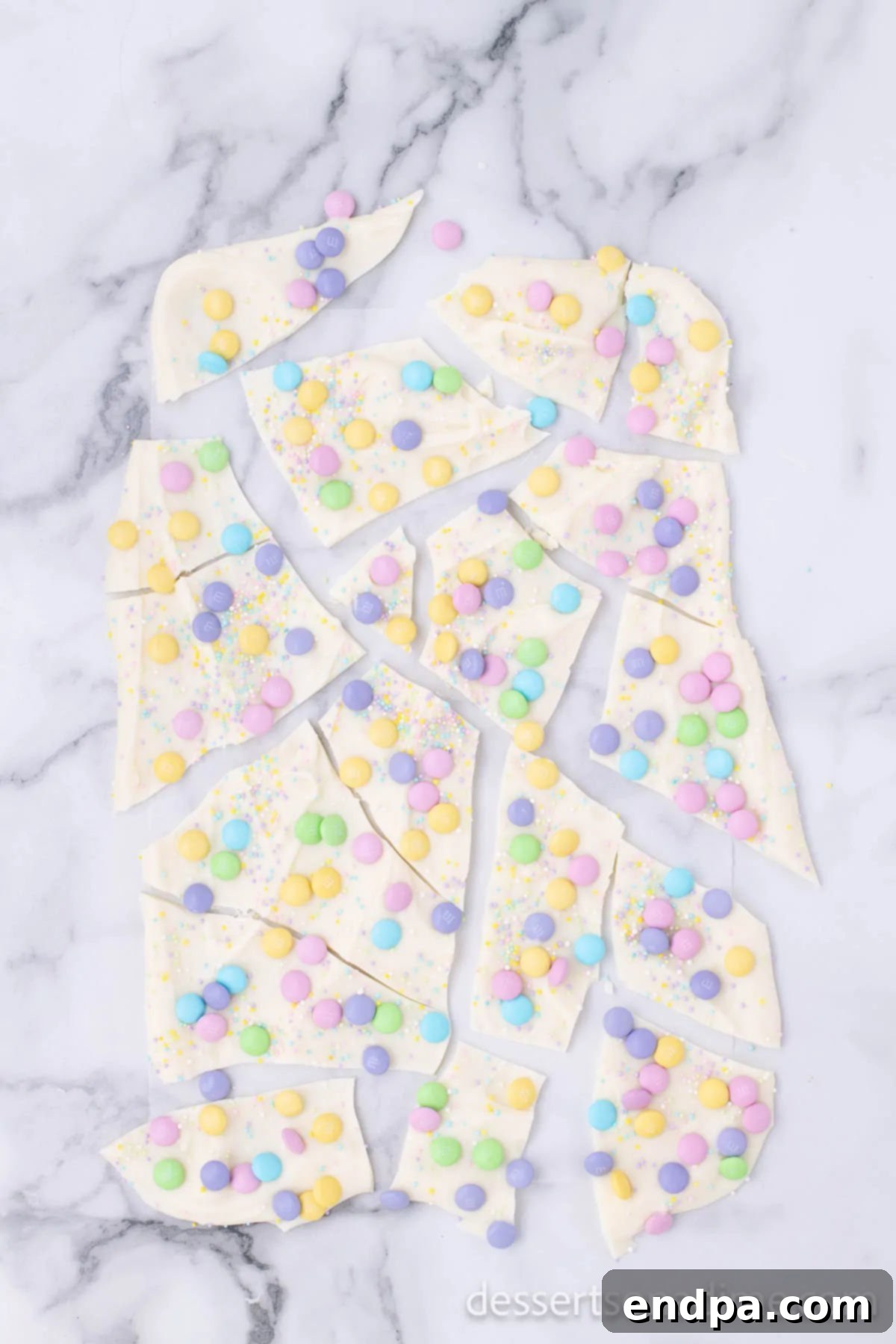 Bark broken into pieces and ready to serve. 