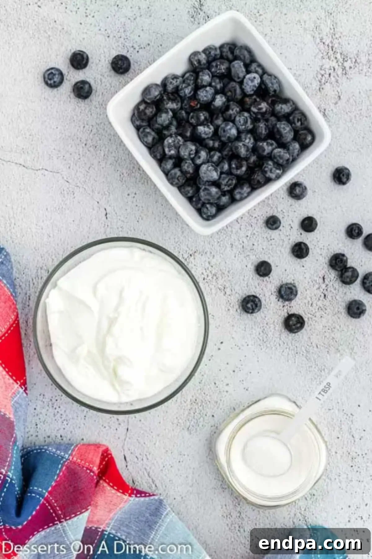 Ingredients for Blueberry popsicles - blueberries, sugar, Greek yogurt. 