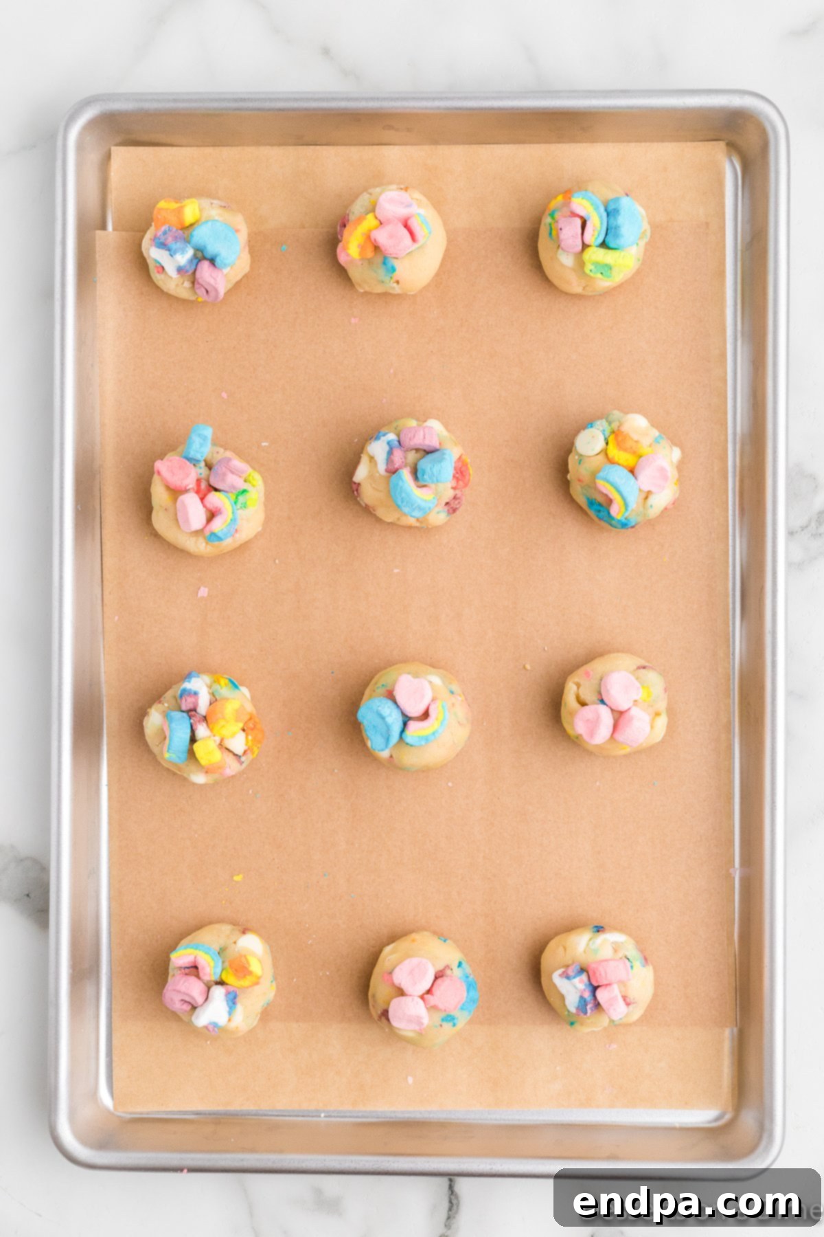 Cookies scooped into balls. 