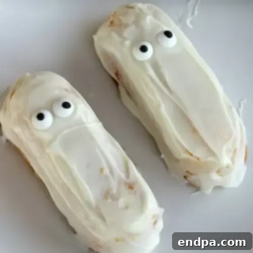 Twinkies decorated as ghosts.
