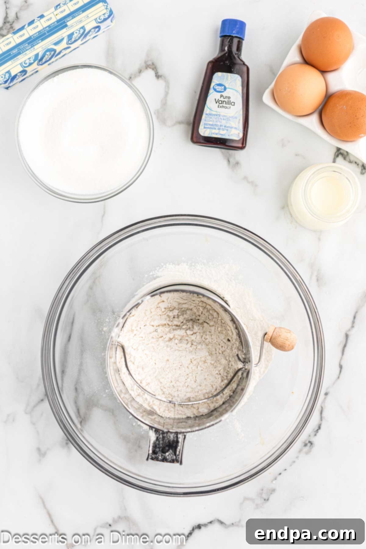 Bowl with flour sifted.
